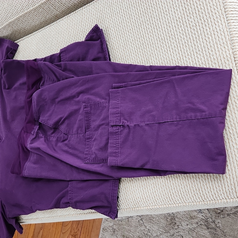 Plumb nurses scrubs. Top and pants, medium - Picture 2 of 7